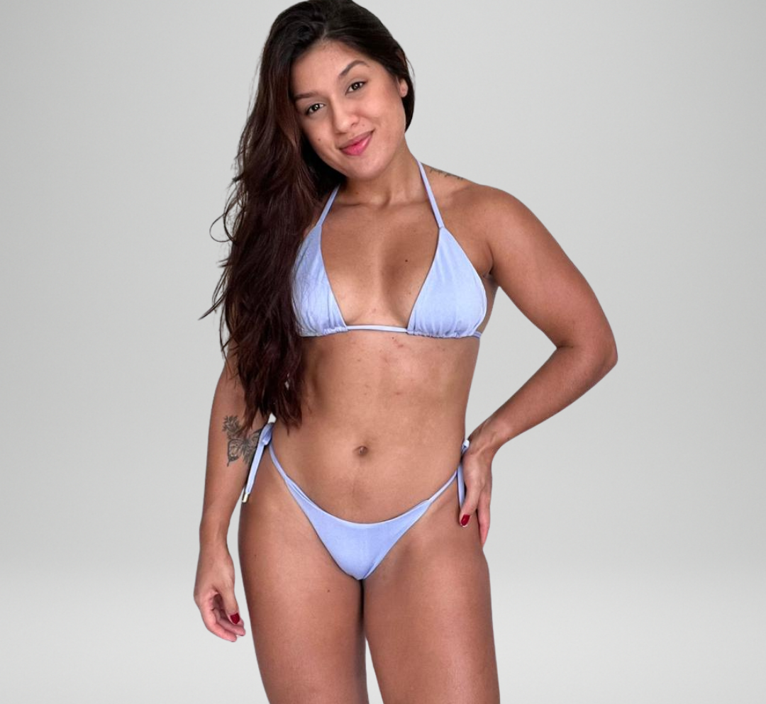 biquíni azul lilac